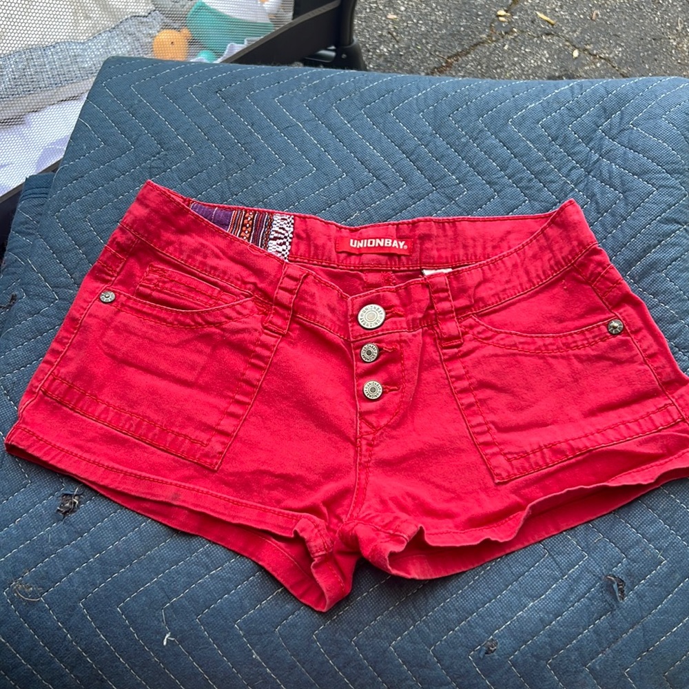 Red Unionbay button up shorts